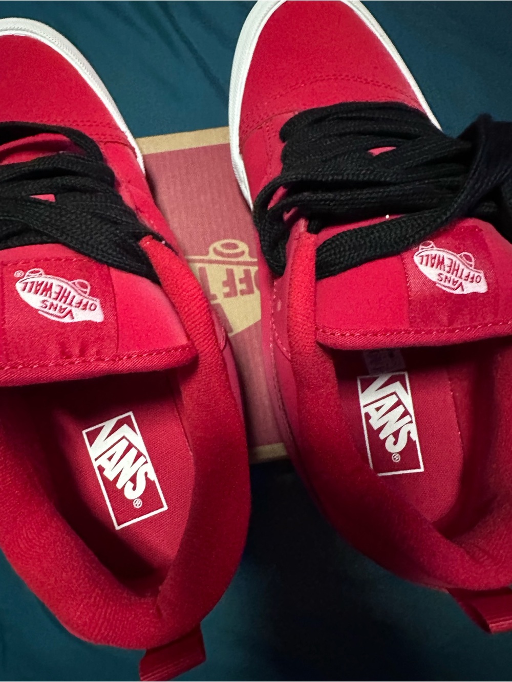 Vans - Picture 5 of 6